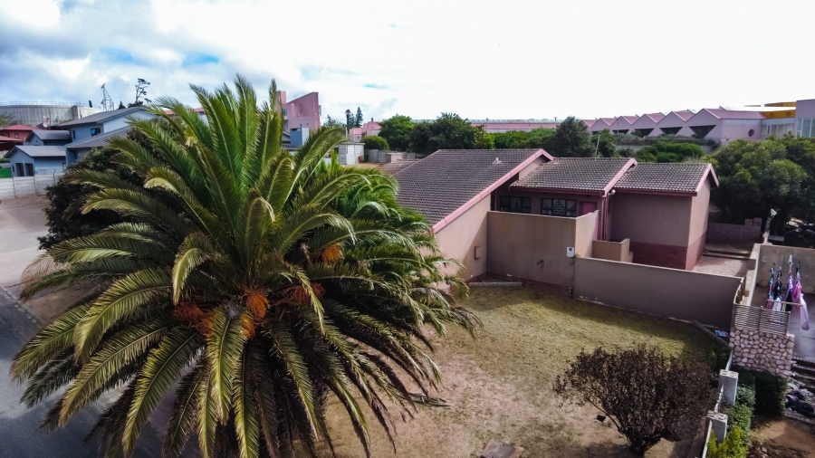 3 Bedroom Property for Sale in Vredenburg Western Cape
